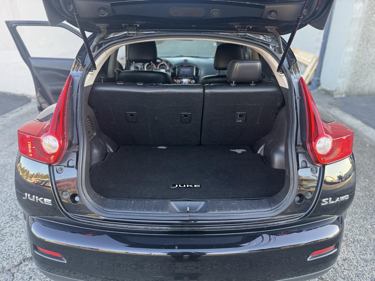 Nissan Juke S AWD 2011