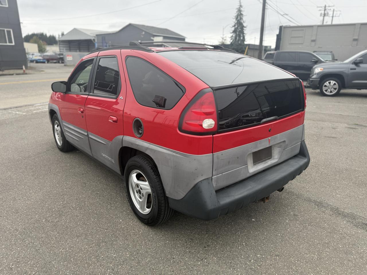 Pontiac Aztek Base 2001