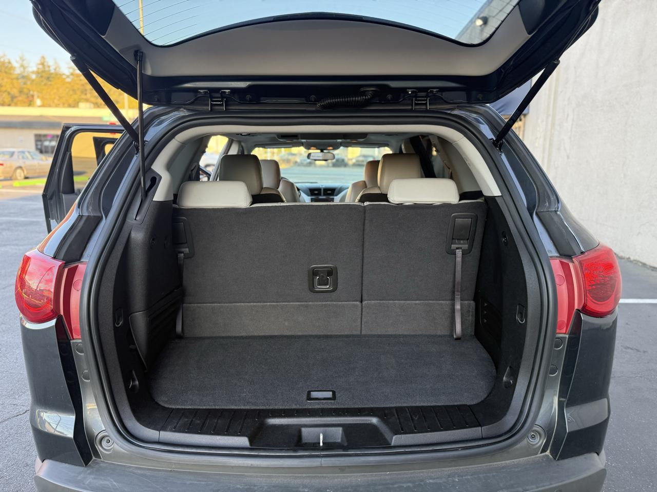 Chevrolet Traverse LTZ AWD 2012