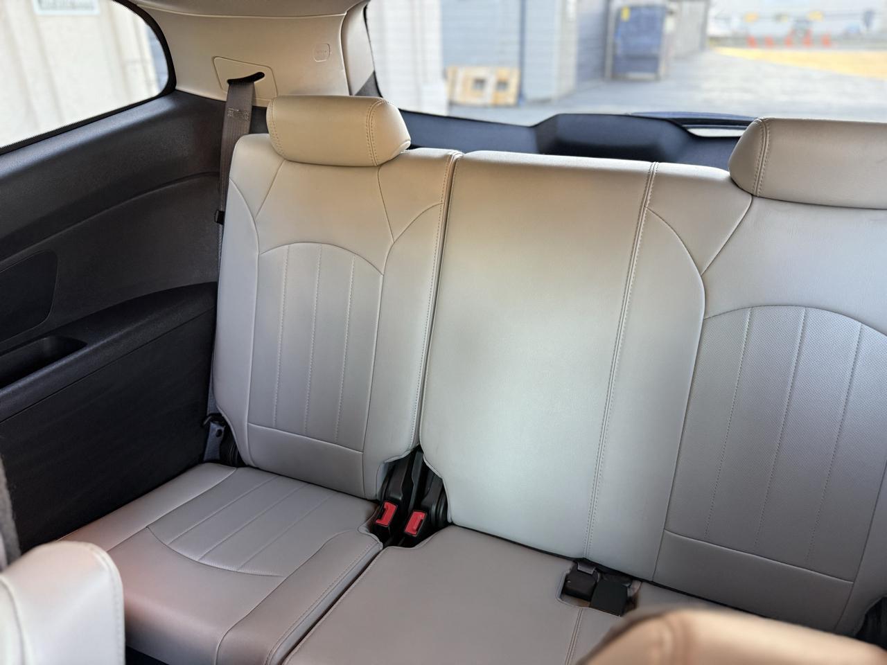 Chevrolet Traverse LTZ AWD 2012