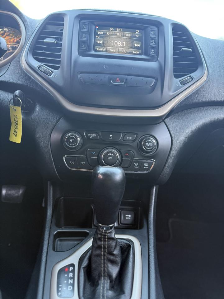 Jeep Cherokee Sport FWD 2015