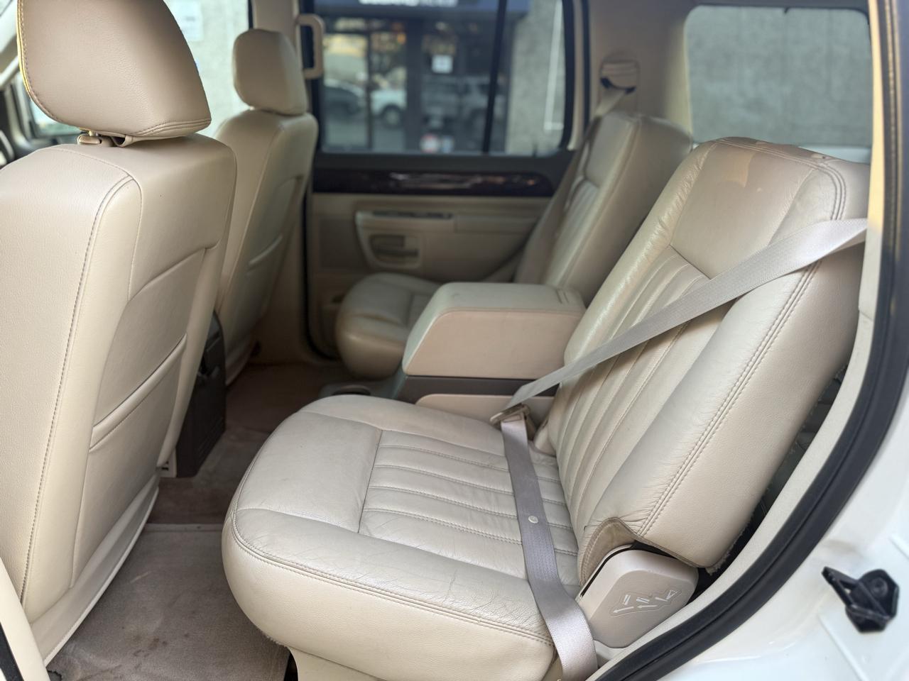 Lincoln Aviator 2WD Luxury 2004