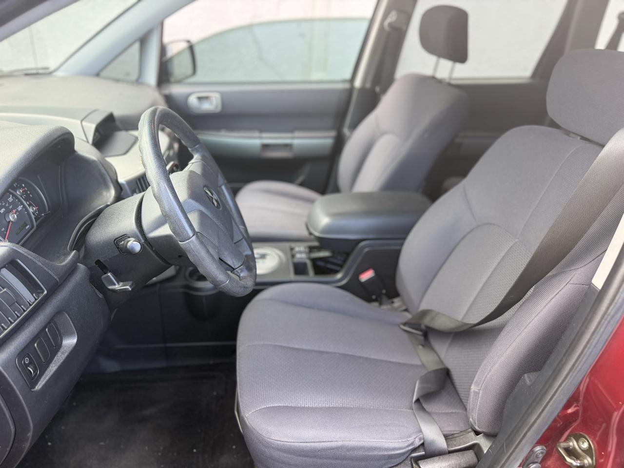 Mitsubishi Endeavor LS AWD 2004