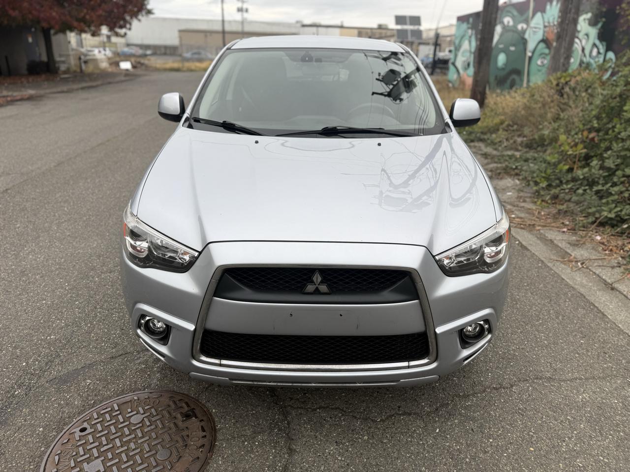 Mitsubishi Outlander Sport SE 4WD 2012