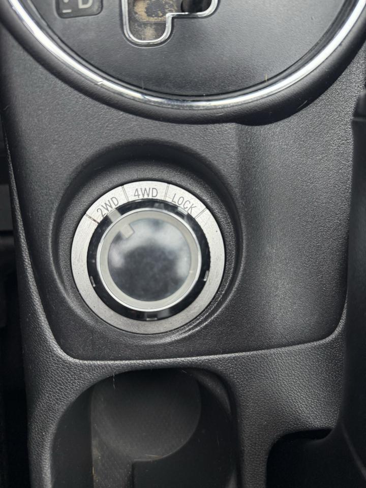 Mitsubishi Outlander Sport SE 4WD 2012