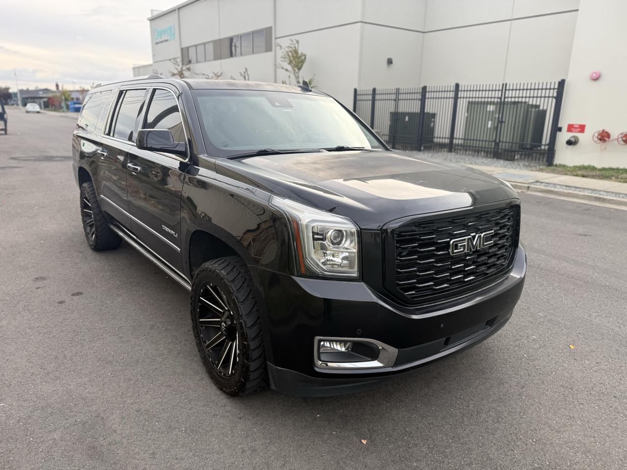GMC Yukon Denali XL 4WD 2015