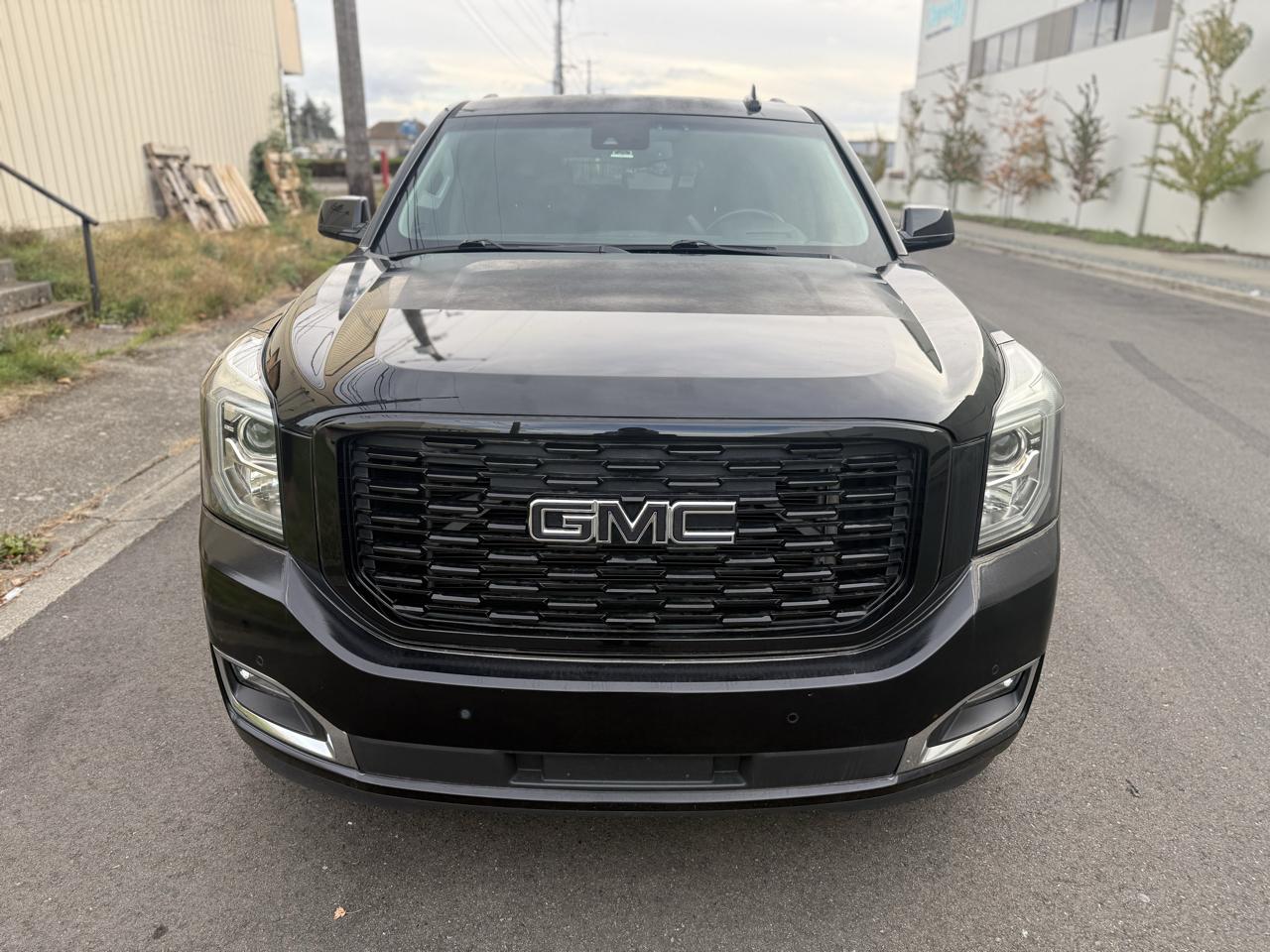 GMC Yukon Denali XL 4WD 2015