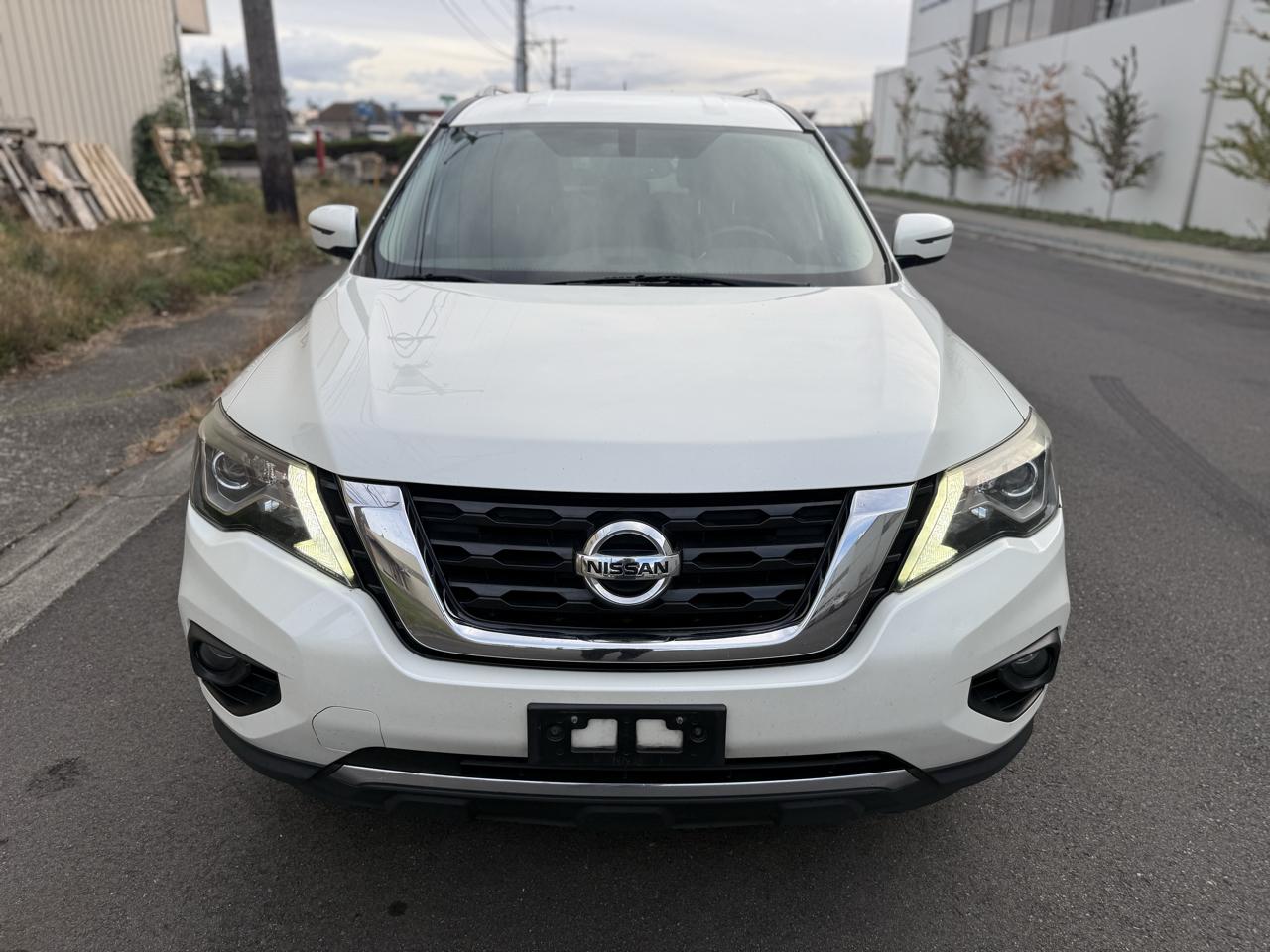 Nissan Pathfinder Platinum 4WD 2017