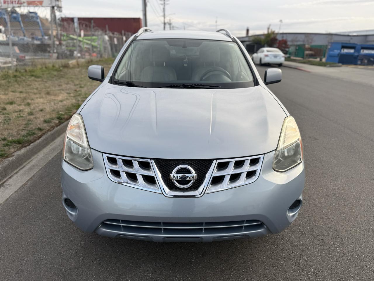 Nissan Rogue S FWD Krom Edition 2011