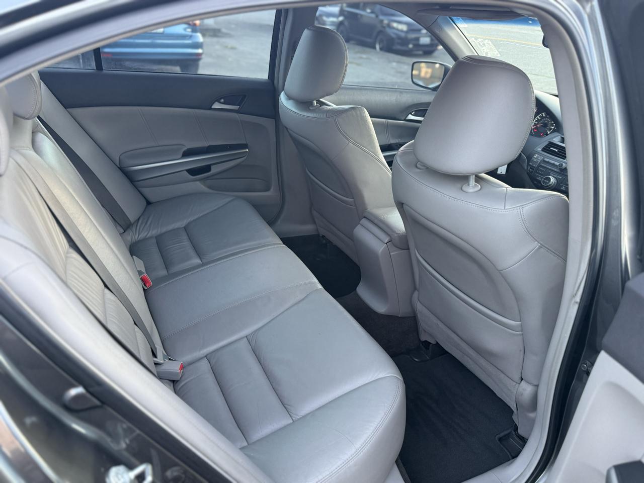 Honda Accord EX-L V-6 Sedan AT 2009