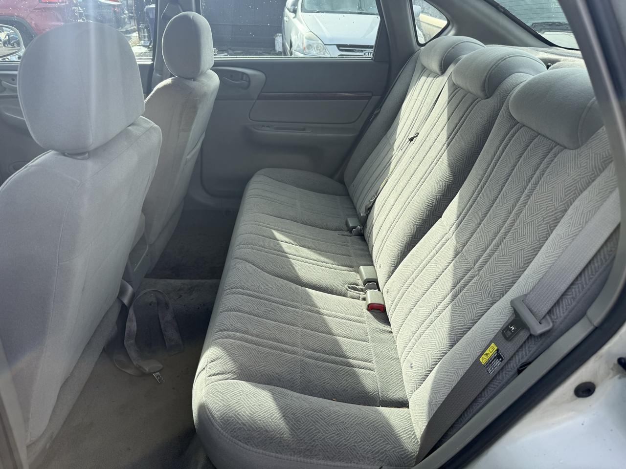 Chevrolet Impala Base 2004