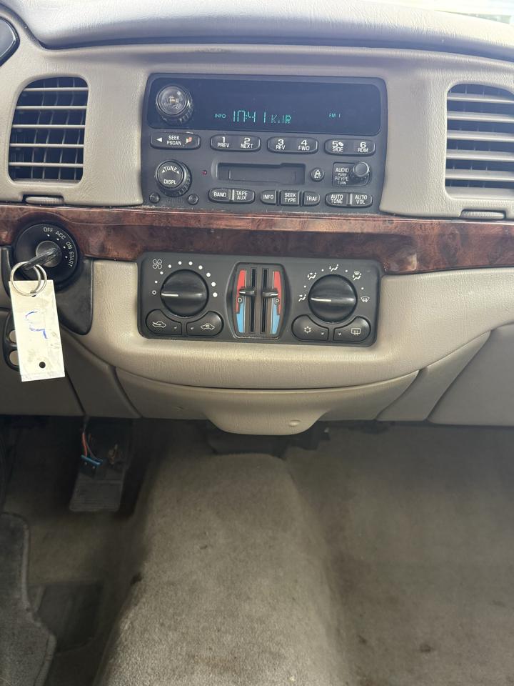Chevrolet Impala Base 2004