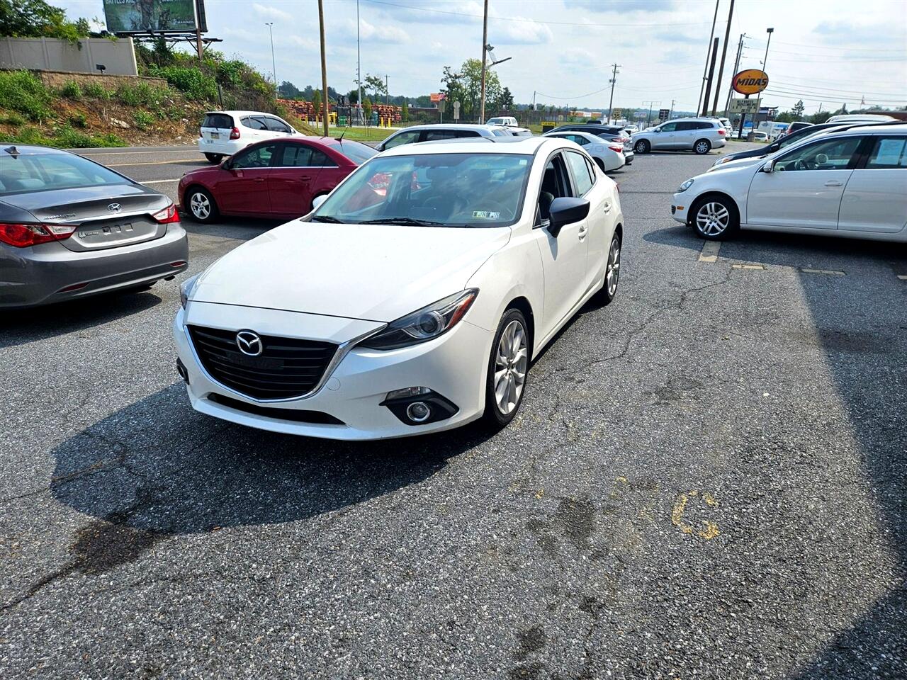2015 Mazda Mazda3 s Grand Touring photo 2