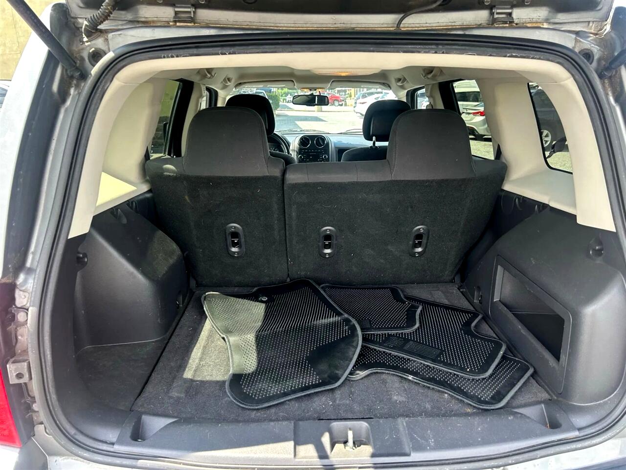 Jeep Patriot Latitude 4WD 2012