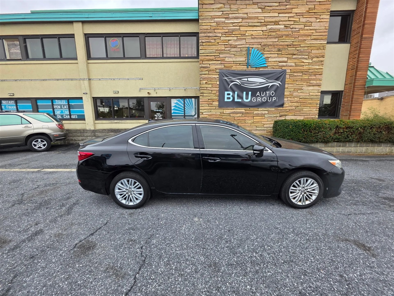Lexus ES 350 Sedan 2013