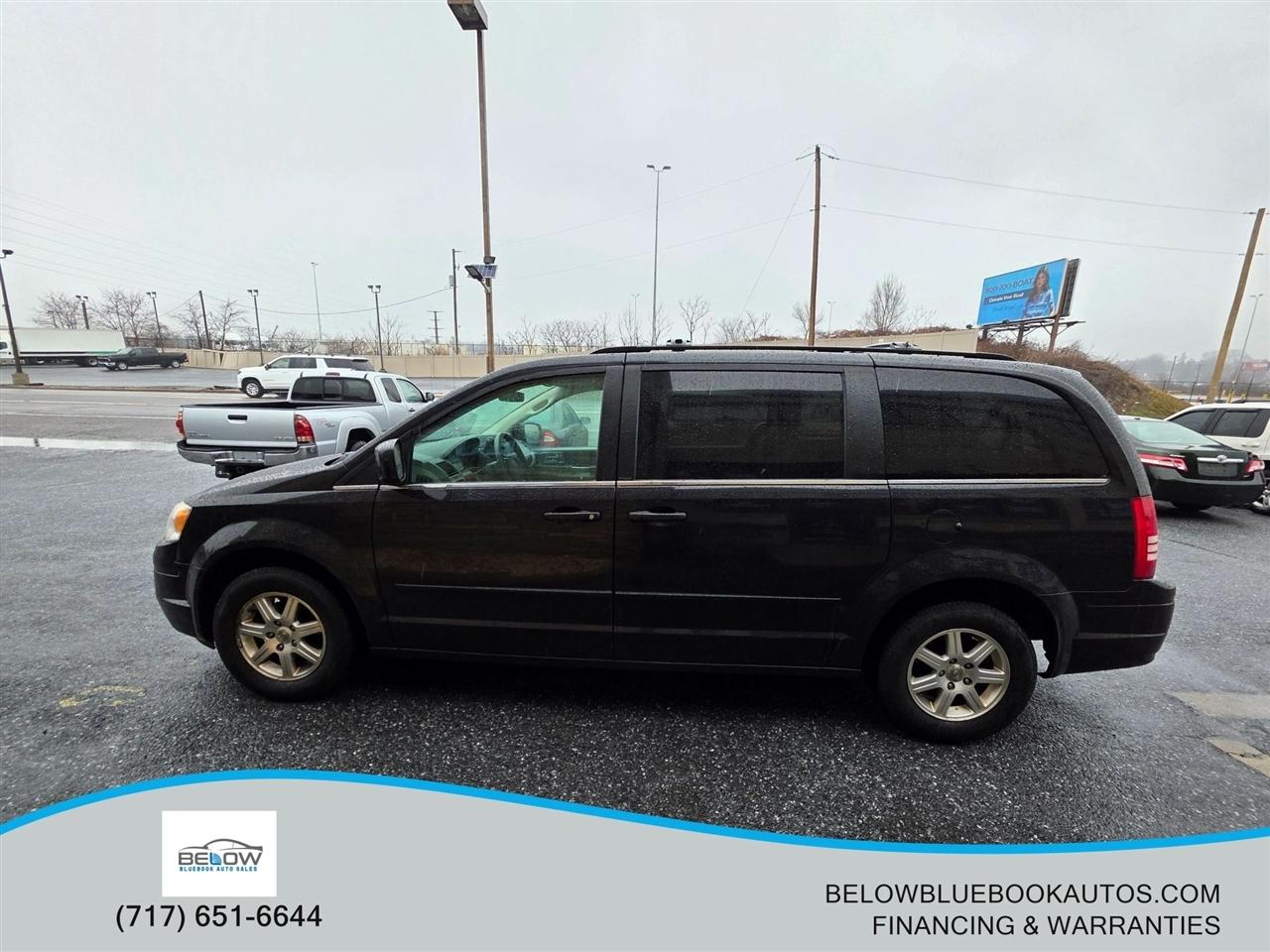 2008 Chrysler Town & Country Touring