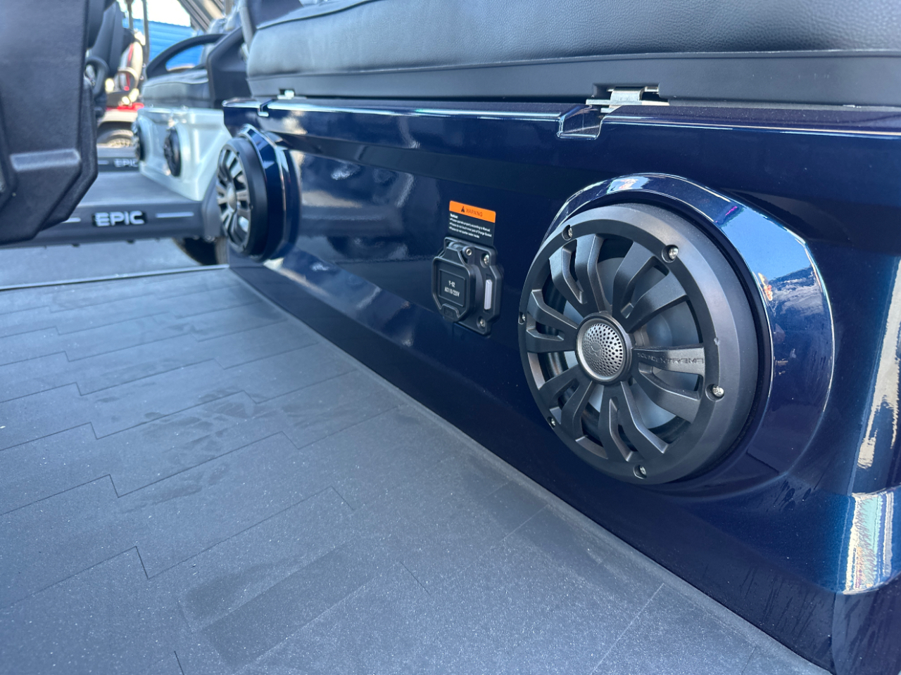 Epic E40FX  2026 Epic E40FX  2026