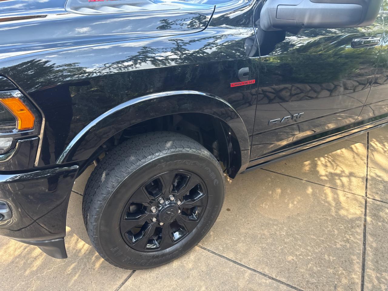 RAM 2500 Limited Mega Cab 4WD 2023