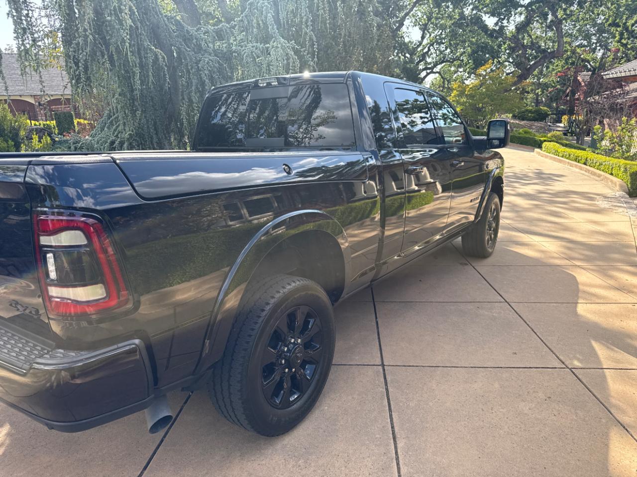 RAM 2500 Limited Mega Cab 4WD 2023