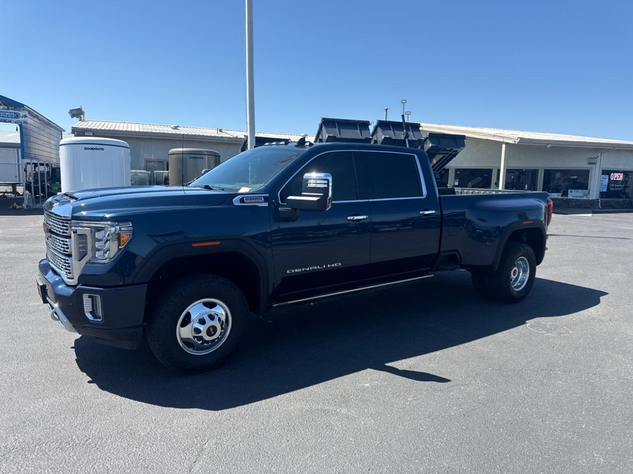 GMC Sierra 3500HD Denali Crew Cab Long Box 4WD 2022