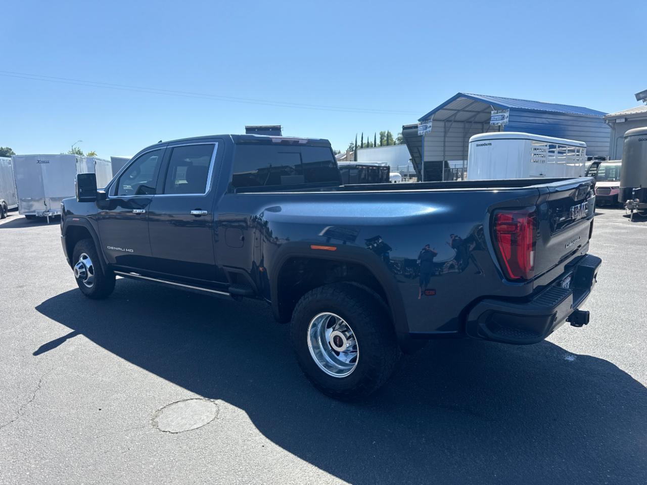 GMC Sierra 3500HD Denali Crew Cab Long Box 4WD 2022
