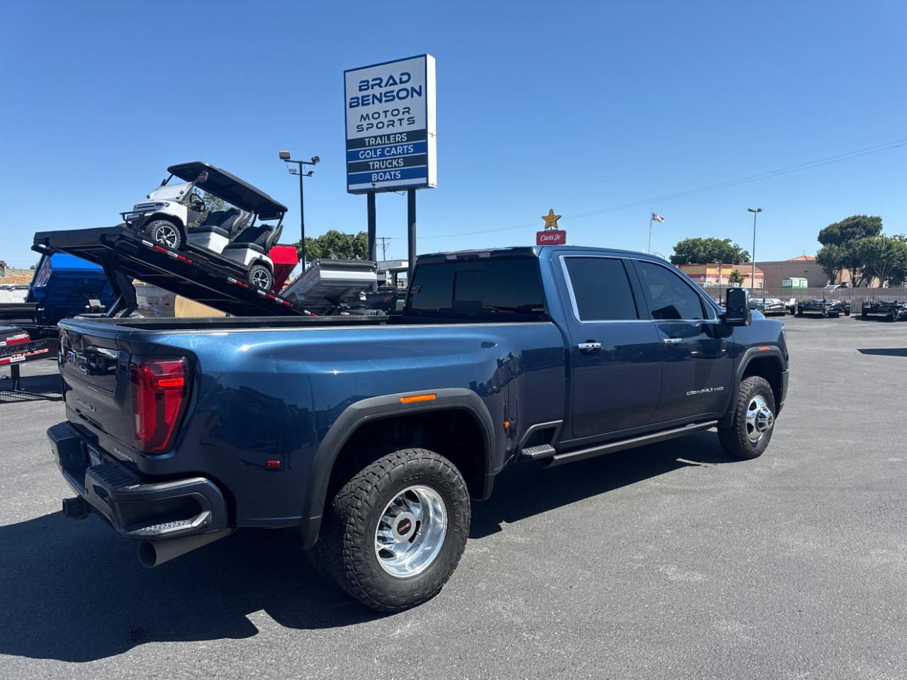 GMC Sierra 3500HD Denali Crew Cab Long Box 4WD 2022