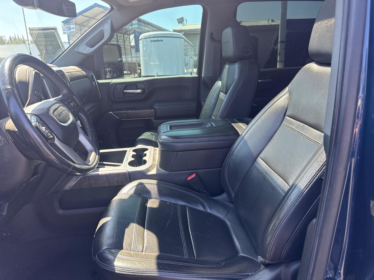 GMC Sierra 3500HD Denali Crew Cab Long Box 4WD 2022