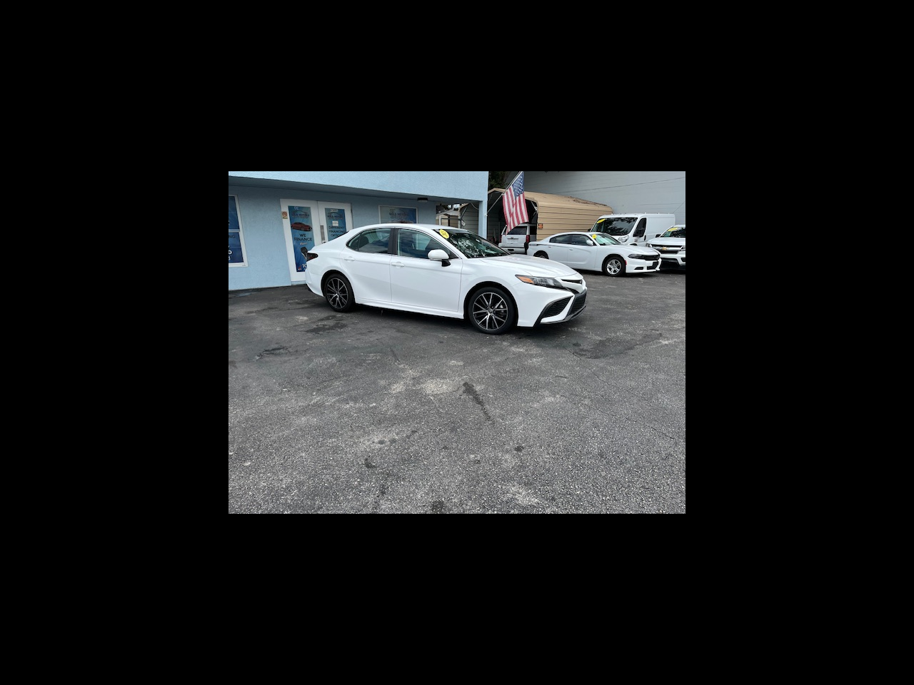 2023 Toyota Camry SE