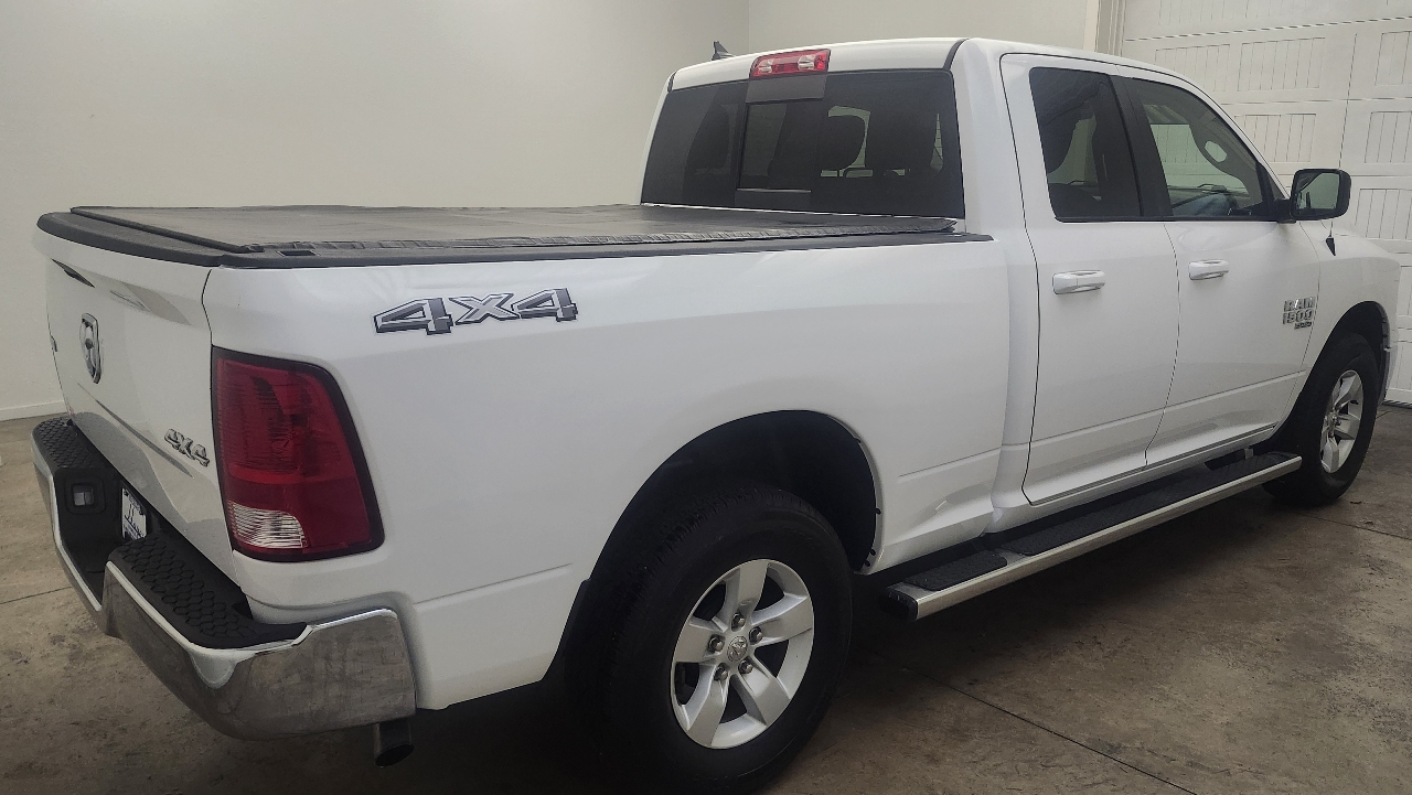 2020 Ram 1500 SLT photo 5