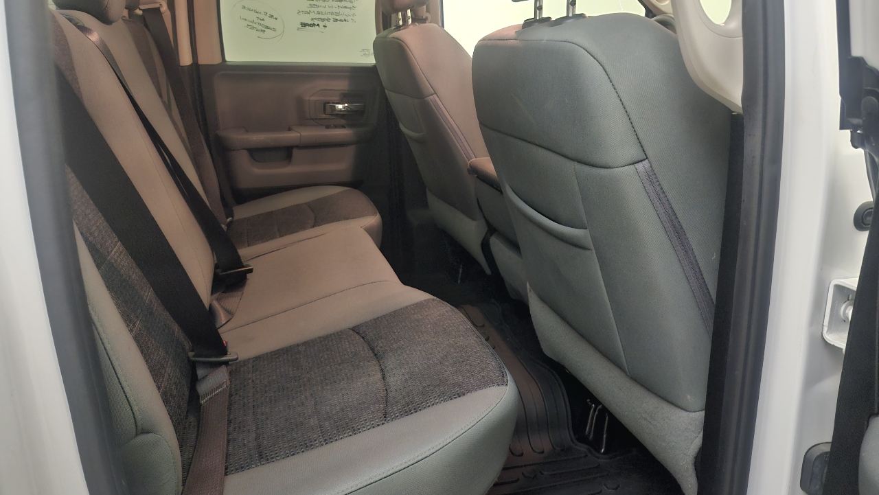 2020 Ram 1500 SLT photo 15