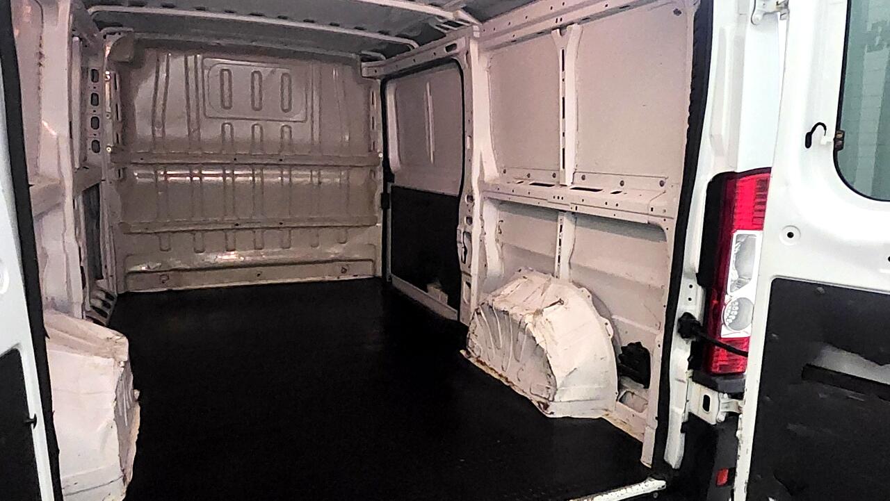 RAM Promaster 1500 Low Roof 136-in. WB 2015