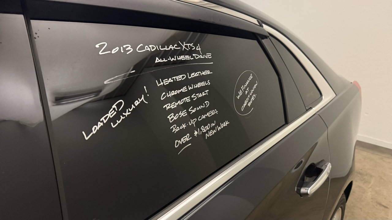 Cadillac XTS Luxury AWD 2013