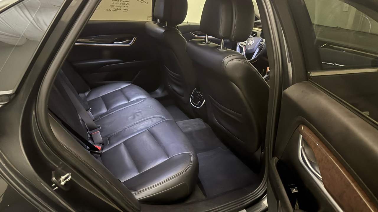 Cadillac XTS Luxury AWD 2013