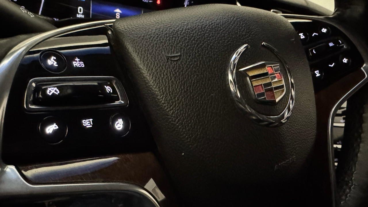 Cadillac XTS Luxury AWD 2013