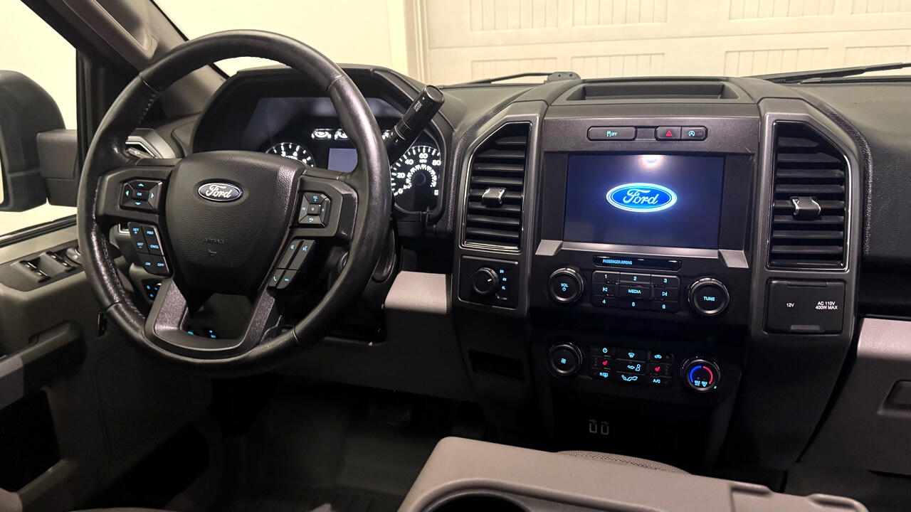 Ford F-150 XLT SuperCrew 4WD 2019