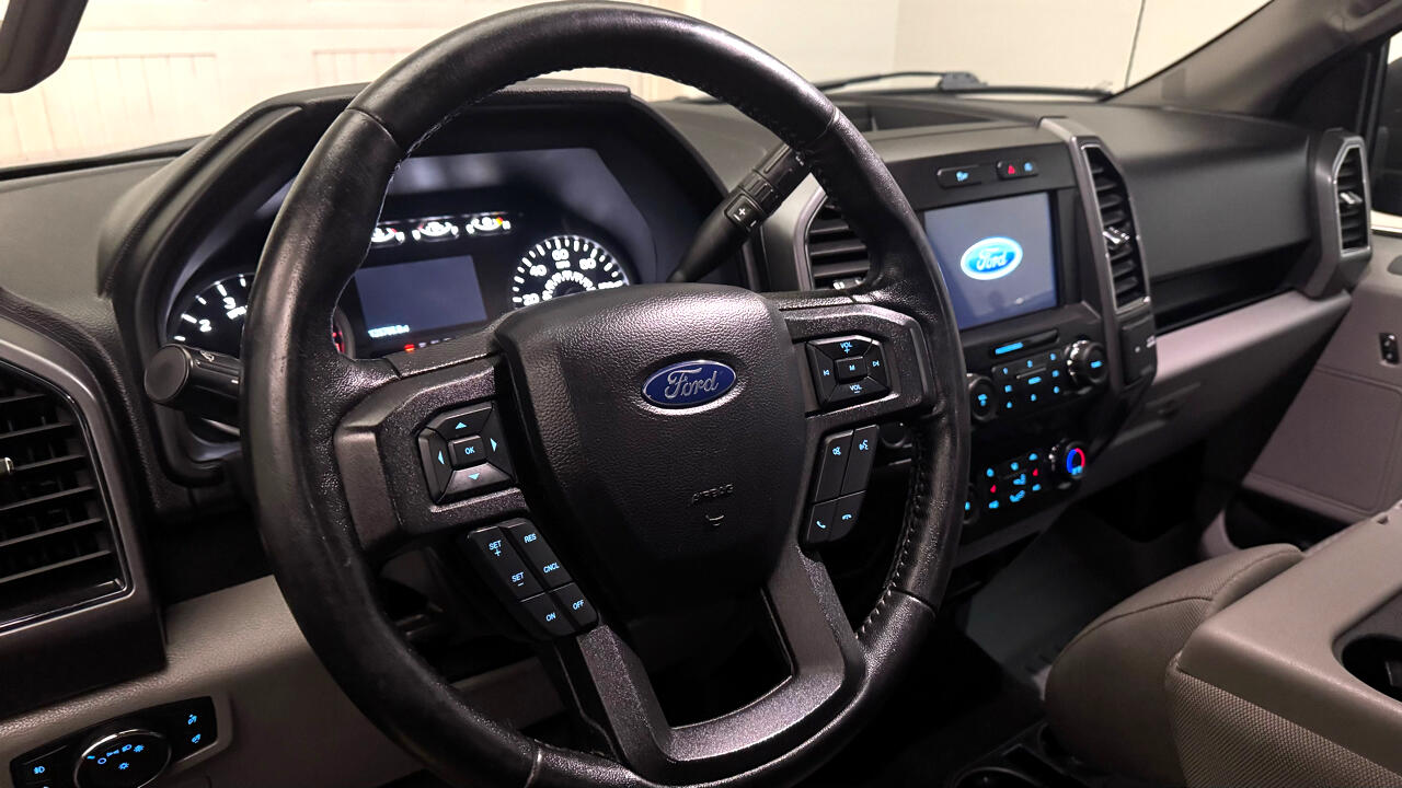 Ford F-150 XLT SuperCrew 4WD 2019