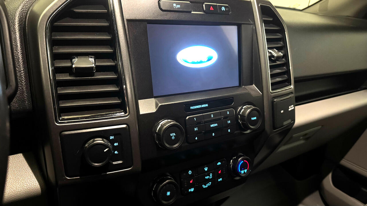 Ford F-150 XLT SuperCrew 4WD 2019