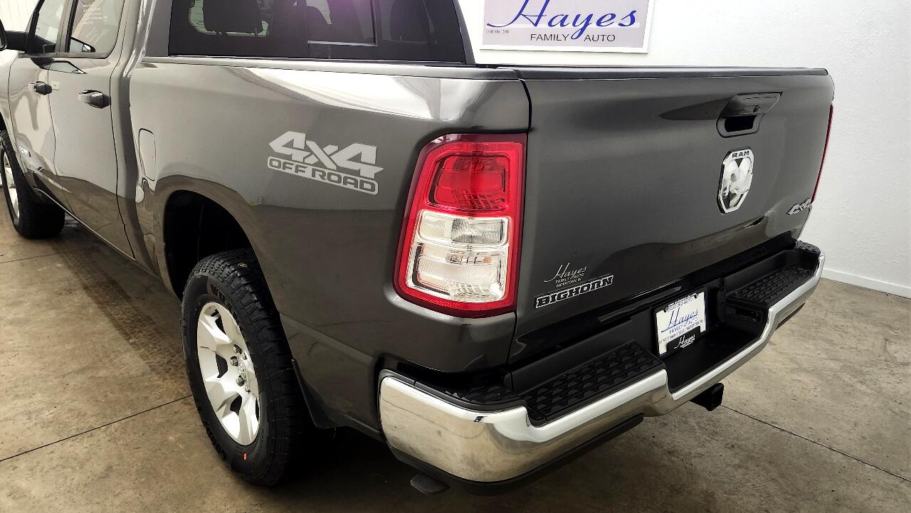 RAM 1500 Big Horn Crew Cab 4WD 2021