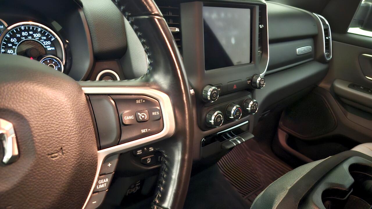 RAM 1500 Big Horn Crew Cab 4WD 2021