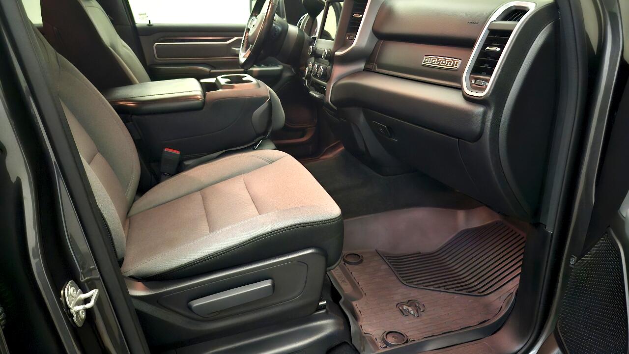 RAM 1500 Big Horn Crew Cab 4WD 2021