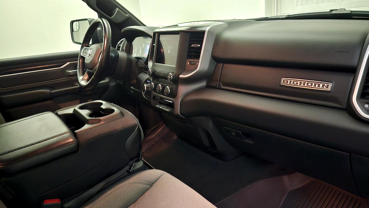 RAM 1500 Big Horn Crew Cab 4WD 2021