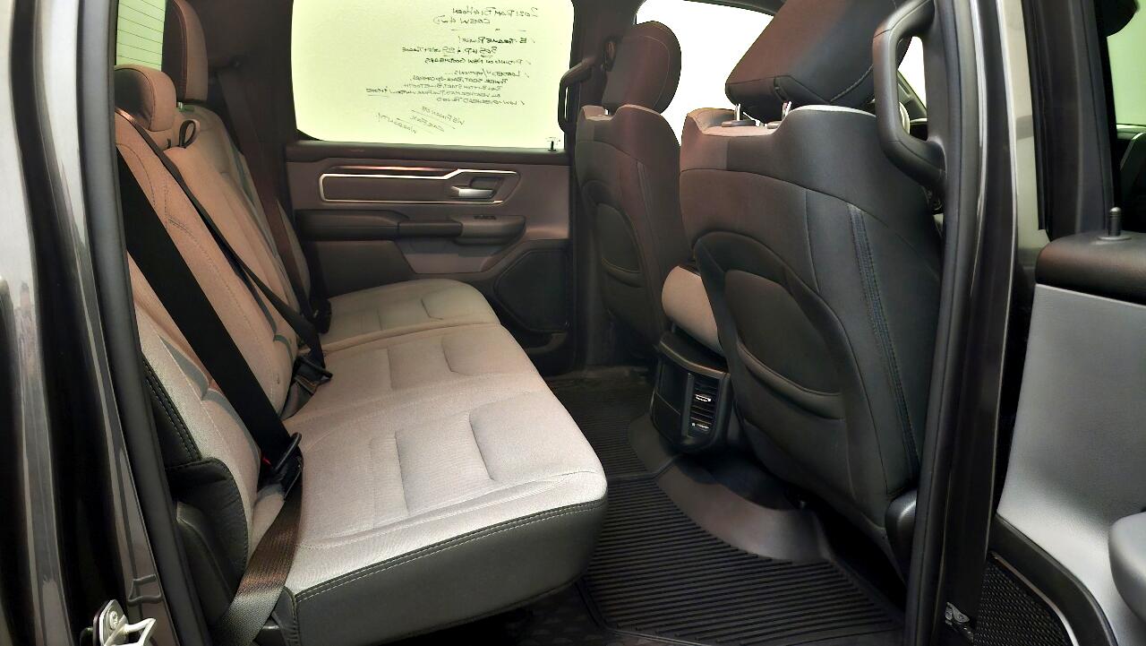 RAM 1500 Big Horn Crew Cab 4WD 2021