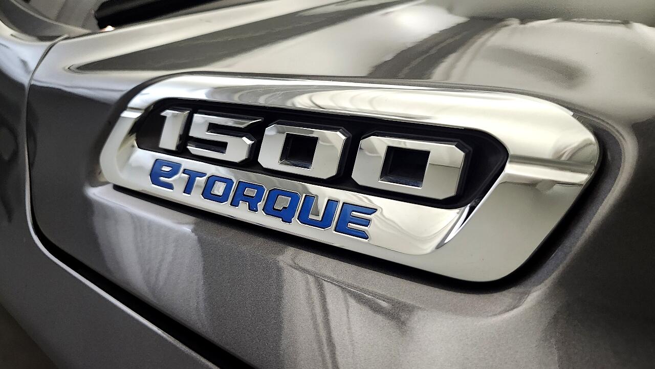 RAM 1500 Big Horn Crew Cab 4WD 2021