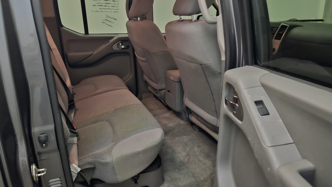 Nissan Frontier  2016