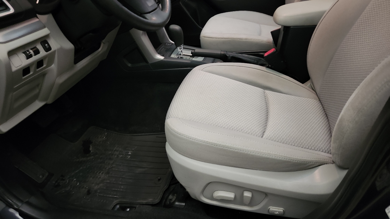 Subaru Forester 2.5i Premium PZEV CVT 2016