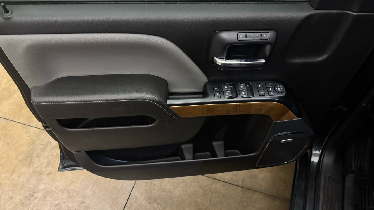 Chevrolet Silverado 1500 LTZ Crew Cab 4WD 2018