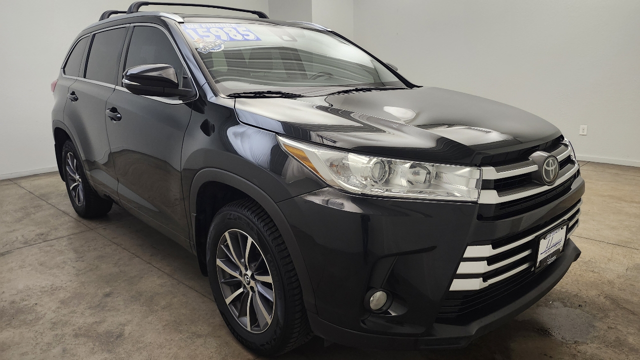 Toyota Highlander XLE AWD V6 2017