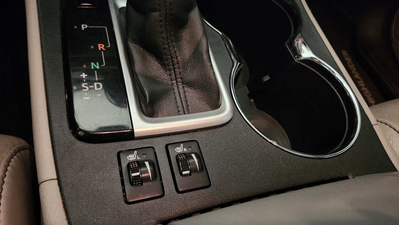 Toyota Highlander XLE AWD V6 2017