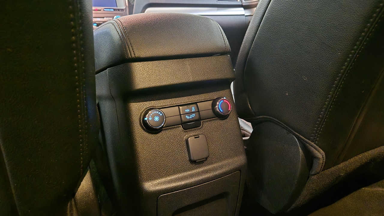 Ford Explorer XLT 4WD 2018