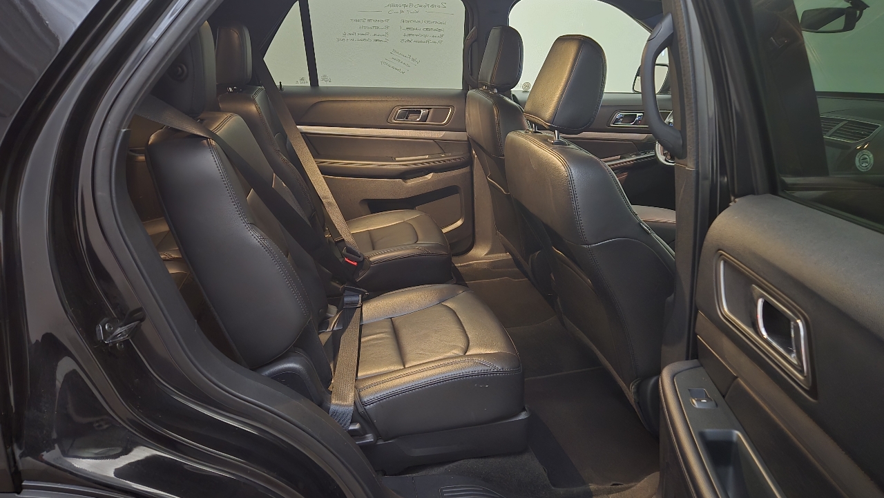 Ford Explorer XLT 4WD 2018